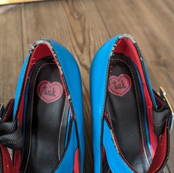 TUK Lightning Bolt Heels - Picture 7 of 9